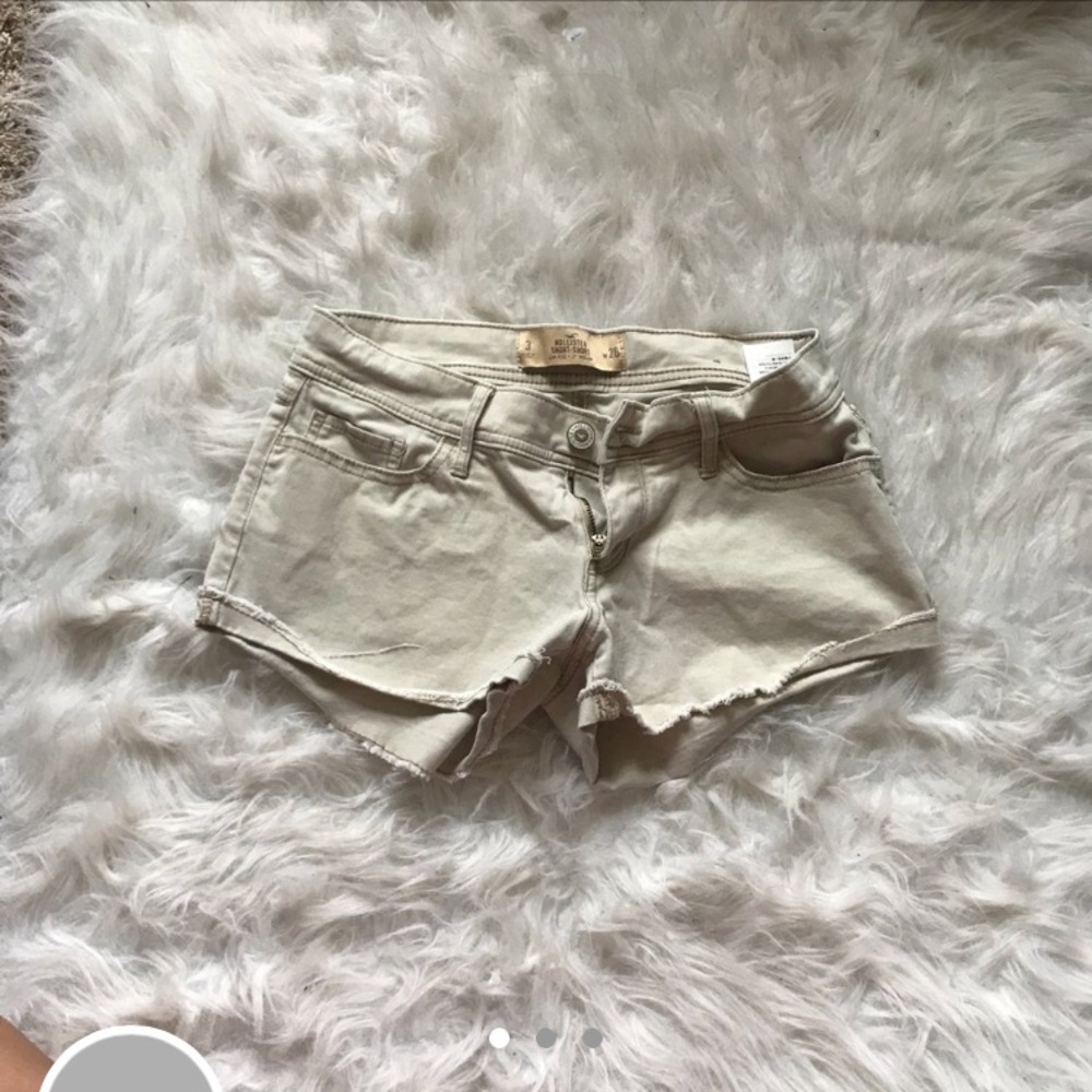Khaki Short Shorts